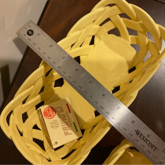 2 Fabulous Yellow Lattice Italian Ceramic Bowls Dishes - Picture 6 of 7